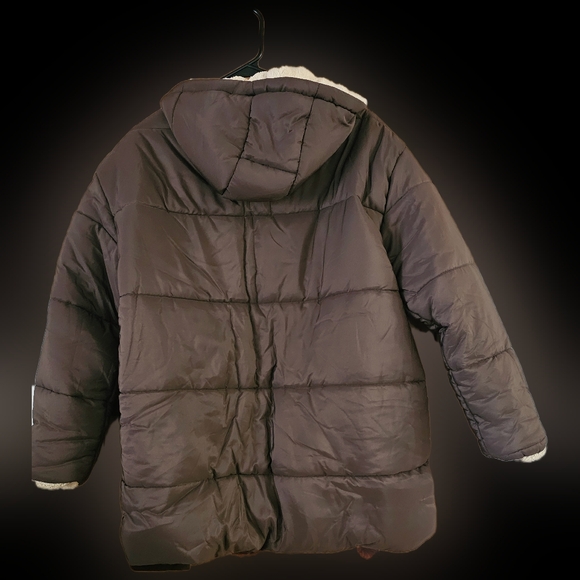 Brand new w/o tag women's winter jacket - Picture 2 of 4